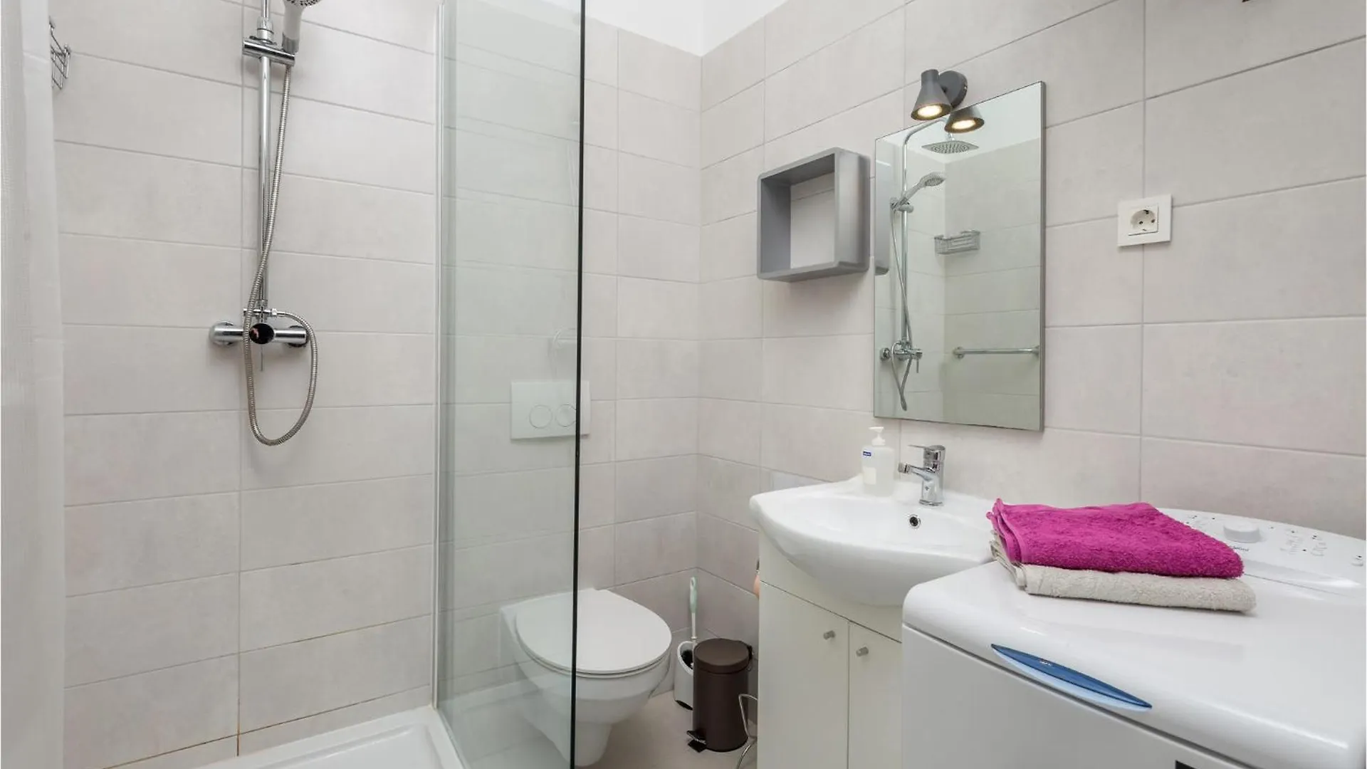 Nice Apartment In Rijeka With Wifi 0*,